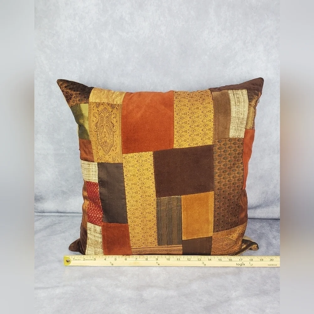 Crate &‎ Barrel Marriba Decorative Pillow 20” square Cotton Linen Silk